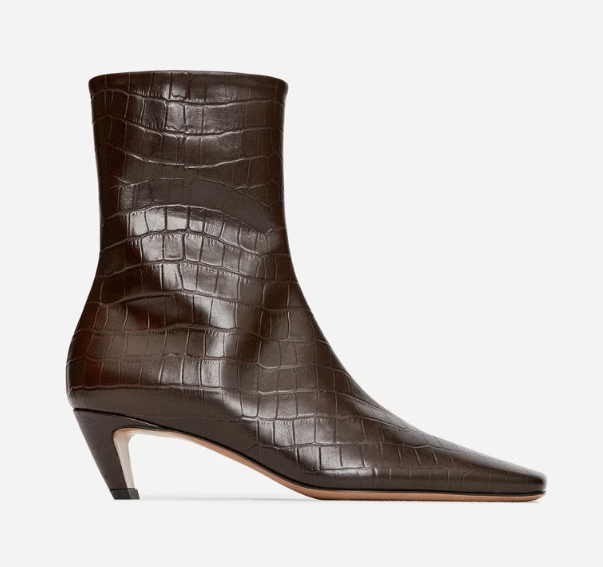Effortless Elegance with schutz uk
